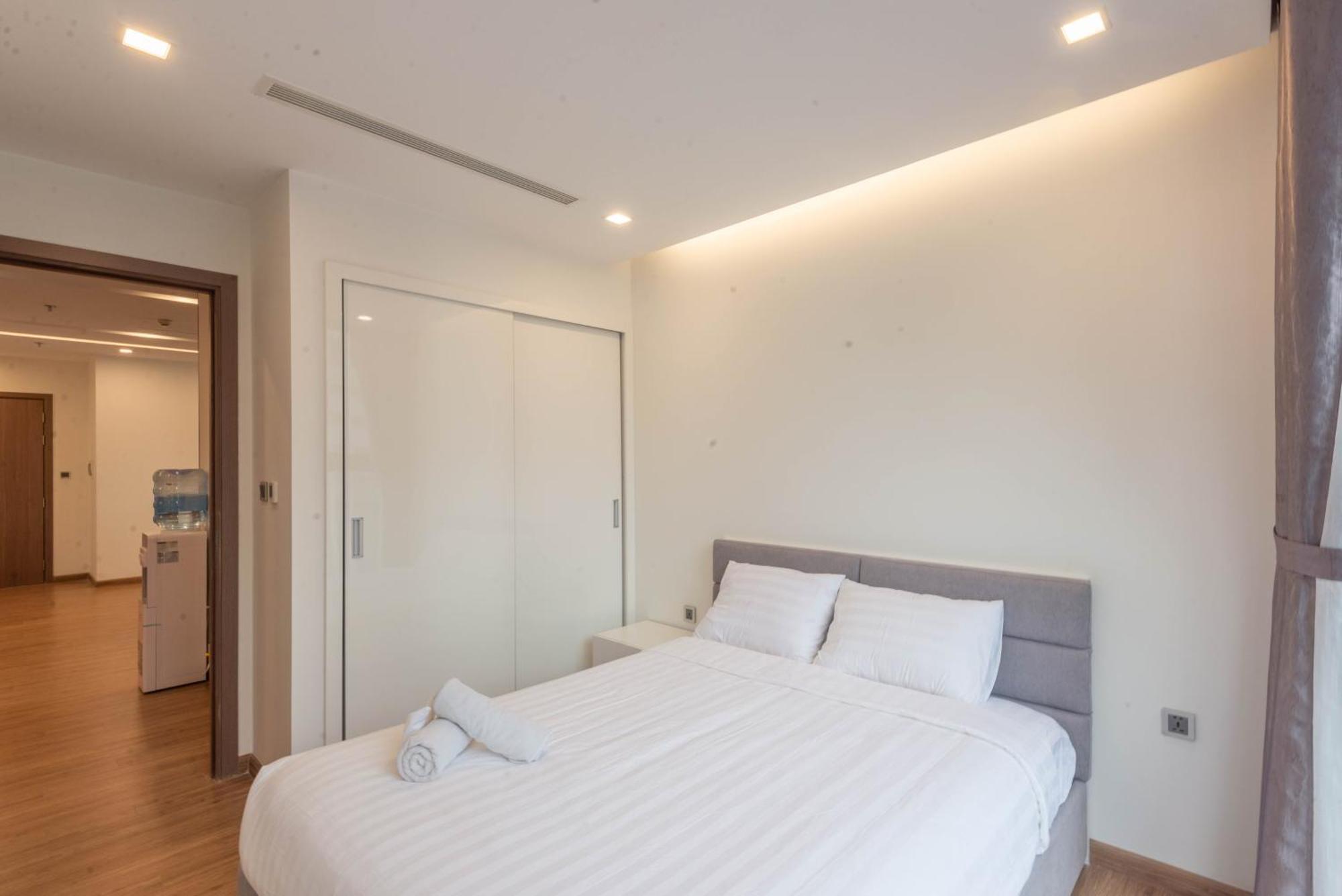 Luxury Serviced Apartment Vinhomes Metropolis Premium 하노이 외부 사진
